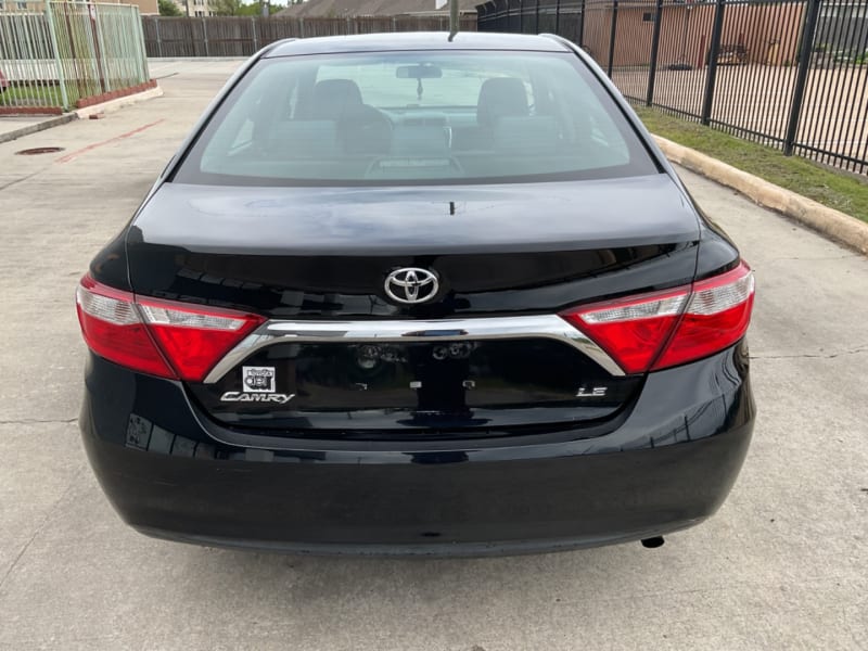 Toyota Camry 2015 price $10,500