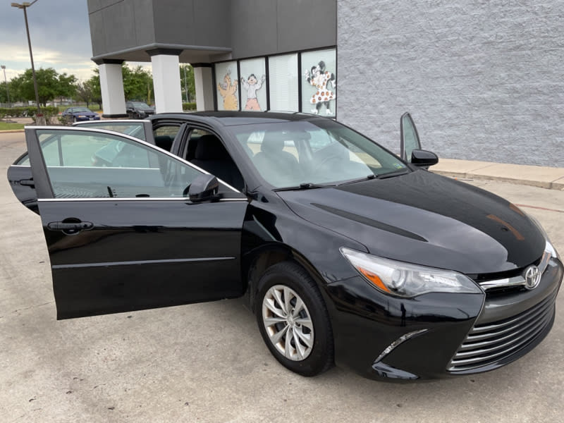 Toyota Camry 2015 price $10,500