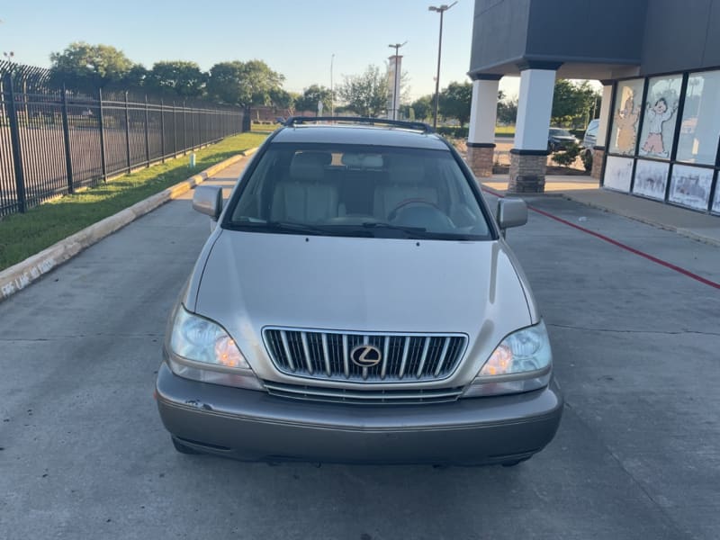 Lexus RX 300 2002 price $3,500