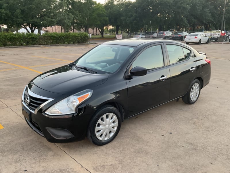 Nissan Versa Sedan 2017 price $7,870