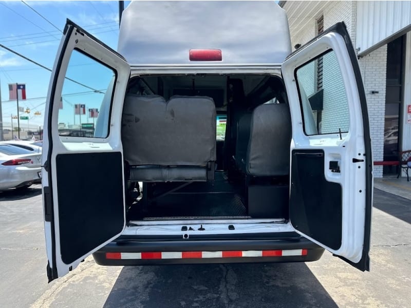 Ford Econoline Cargo Van 2008 price $6,995