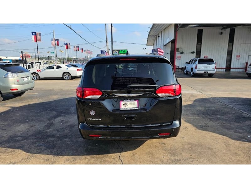 Chrysler Voyager 2020 price CALL FOR PRICE !