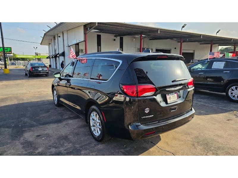 Chrysler Voyager 2020 price CALL FOR PRICE !