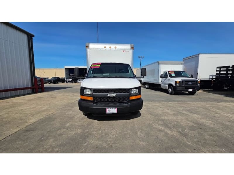 Chevrolet Express Commercial Cutaway 2006 price CALL FOR PRICE !