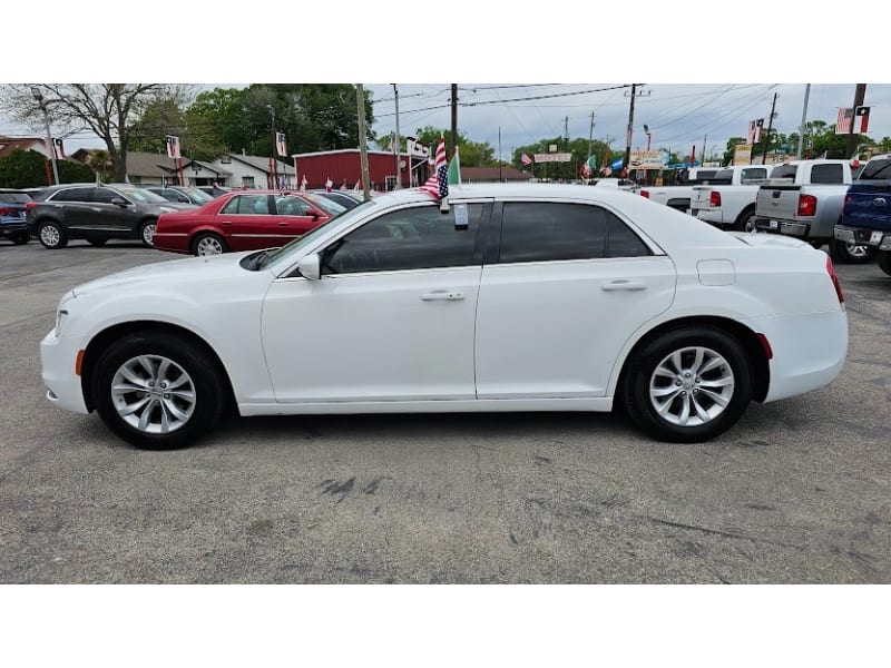 Chrysler 300 2015 price CALL FOR PRICE !