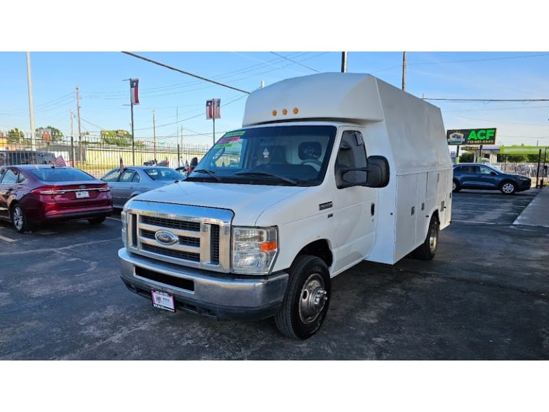 Ford Econoline Commercial Cutaway 2013 price CALL FOR PRICE !