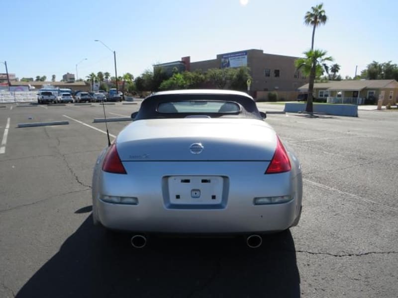 Nissan 350Z 2004 price $10,950