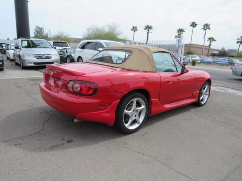 MAZDA MX-5 Miata 2002 price $12,950