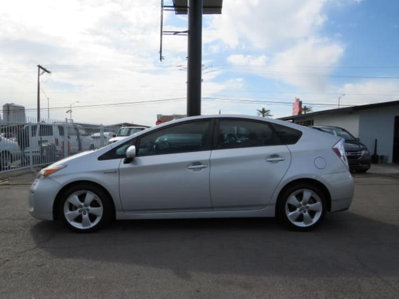 Toyota Prius 2012 price $10,995