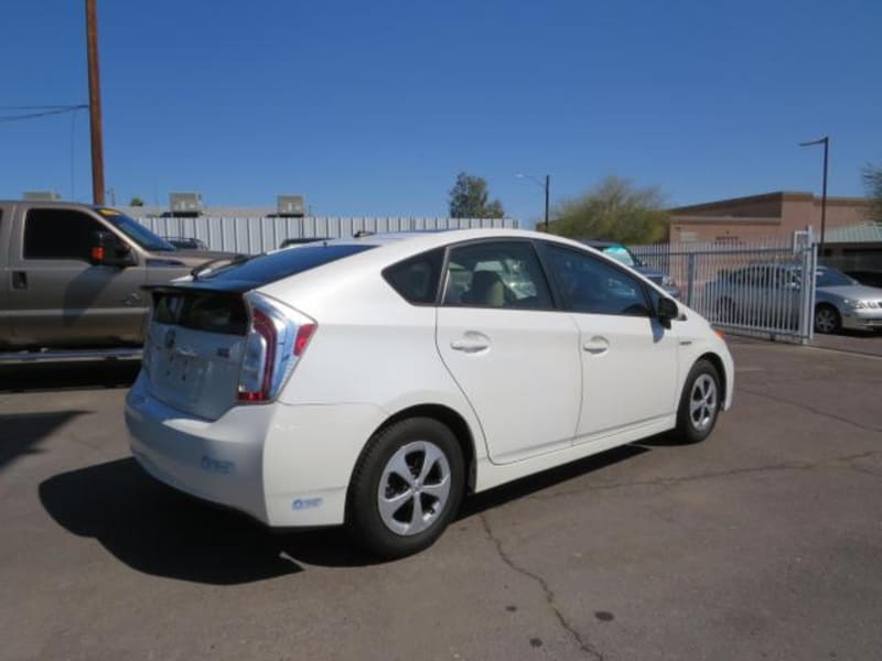 Toyota Prius 2012 price $15,950