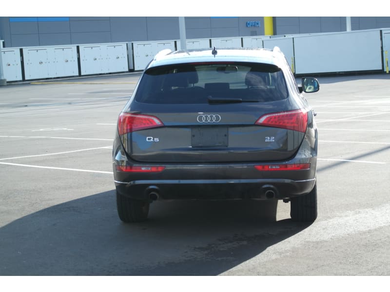 Audi Q5 2012 price $7,900