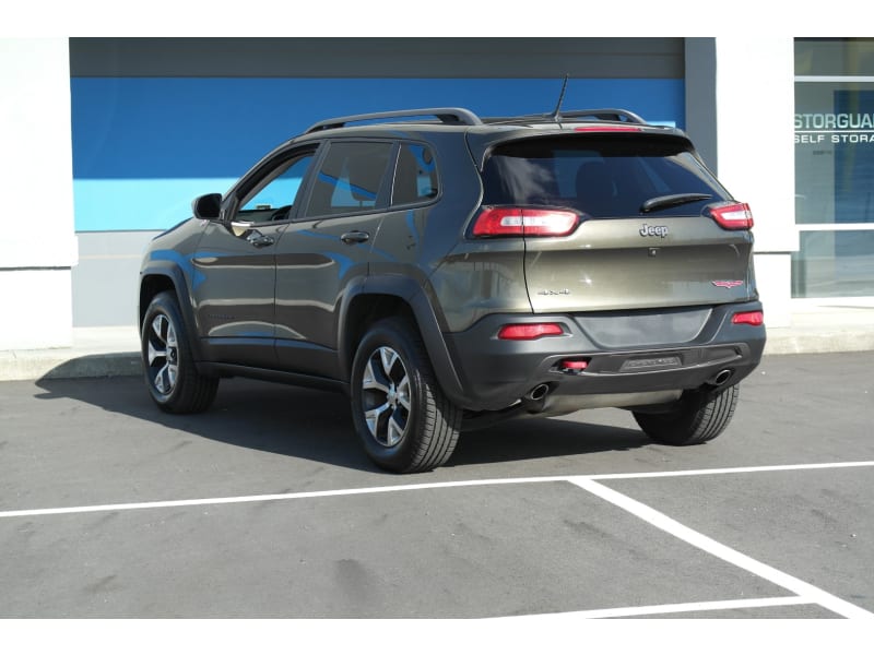 Jeep Cherokee 2015 price $15,990