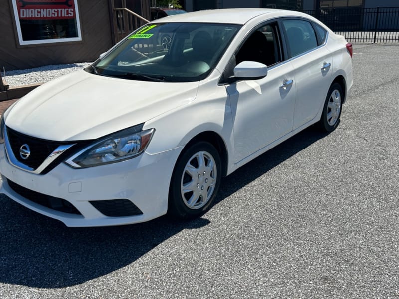 Nissan Sentra 2018 price $10,500