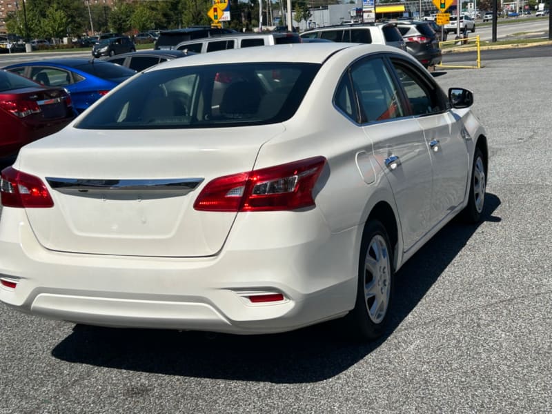 Nissan Sentra 2018 price $10,500