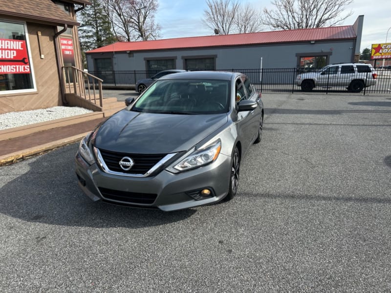 Nissan Altima 2018 price $9,995