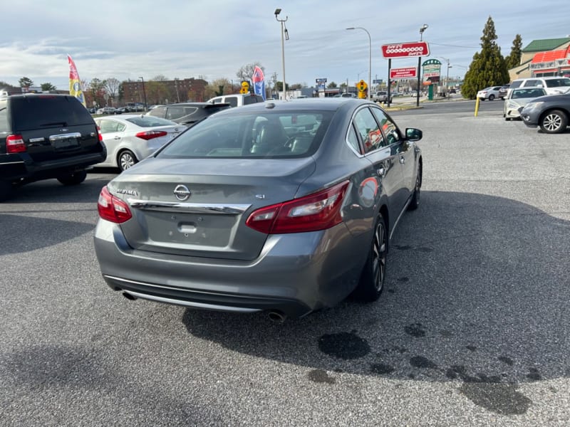 Nissan Altima 2018 price $9,995