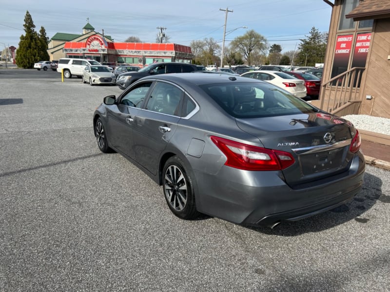 Nissan Altima 2018 price $9,995