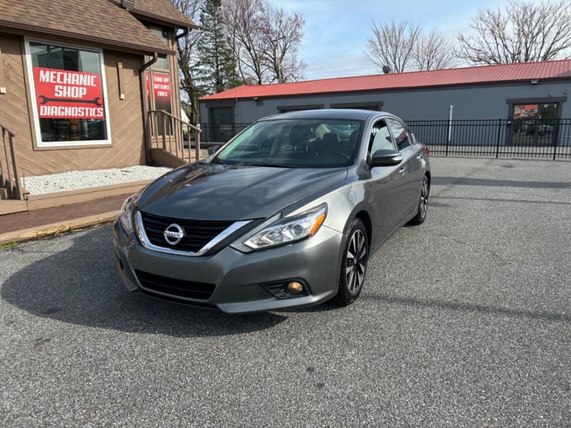 Nissan Altima 2018 price $9,995