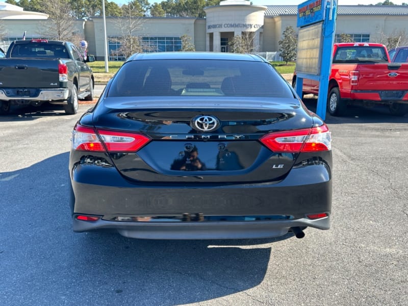 Toyota Camry 2018 price $12,999 Cash