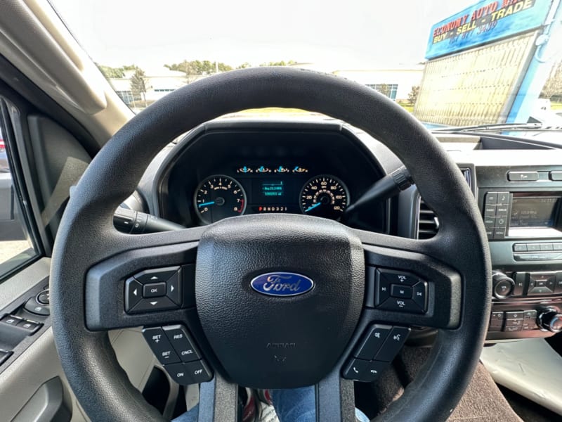 Ford F-150 2016 price $15,999 Cash