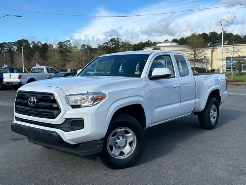 Toyota Tacoma 2017 price $15,800 Cash