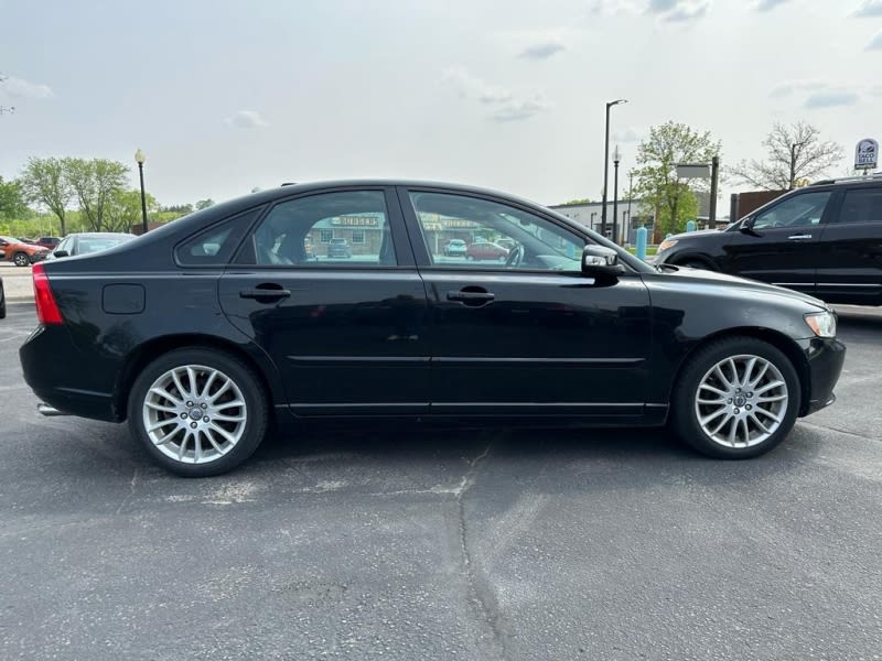 Volvo S40 2011 price $7,999