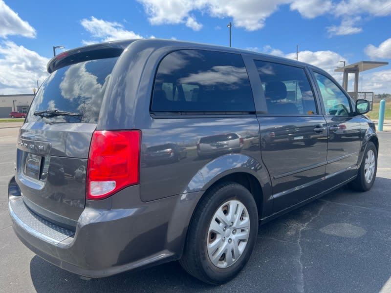 Dodge Grand Caravan 2016 price $8,499