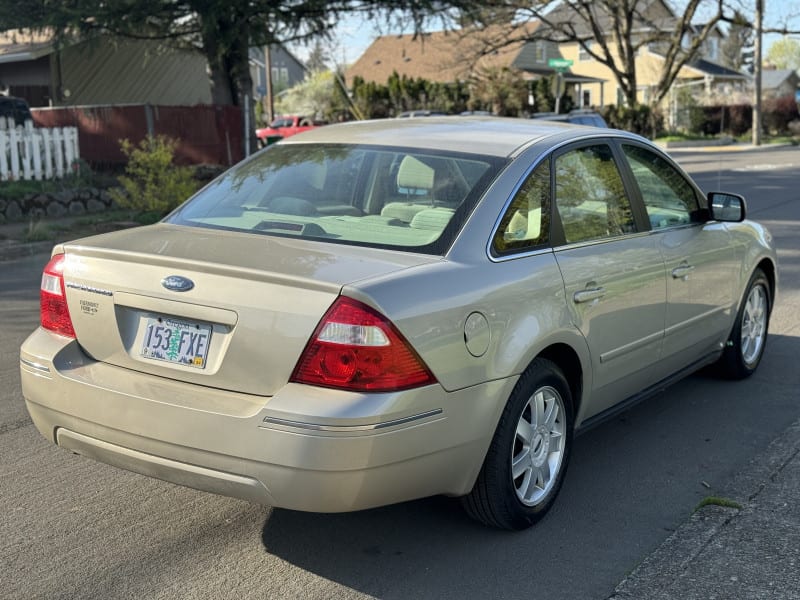 Ford Five Hundred 2005 price $5,995