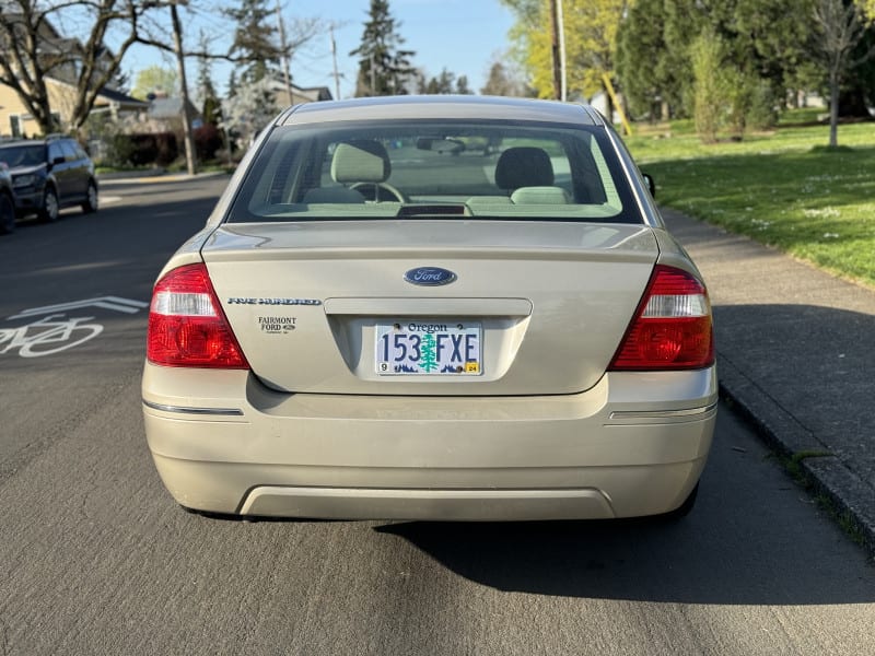 Ford Five Hundred 2005 price $5,995