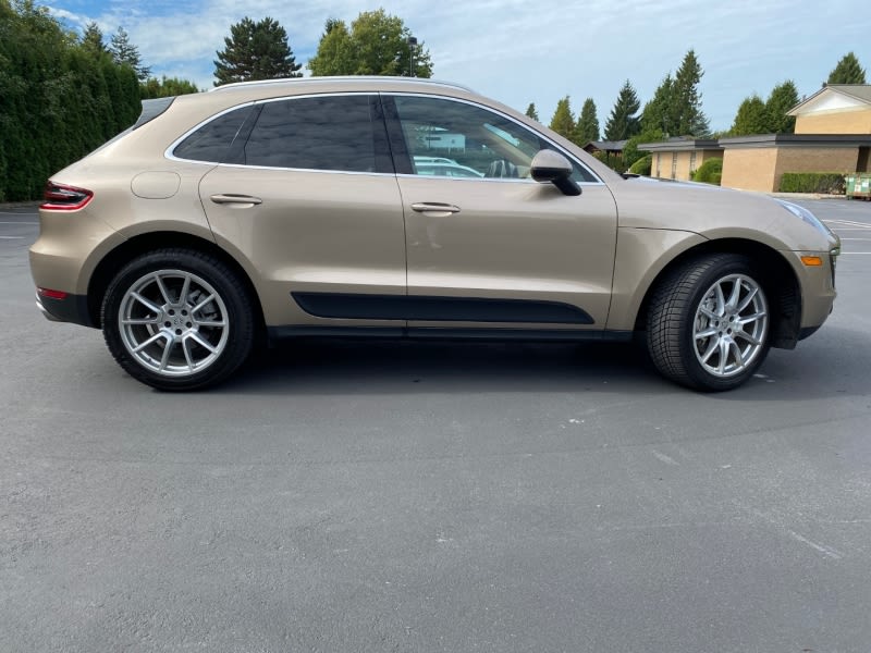 Porsche Macan 2015 price $47,000