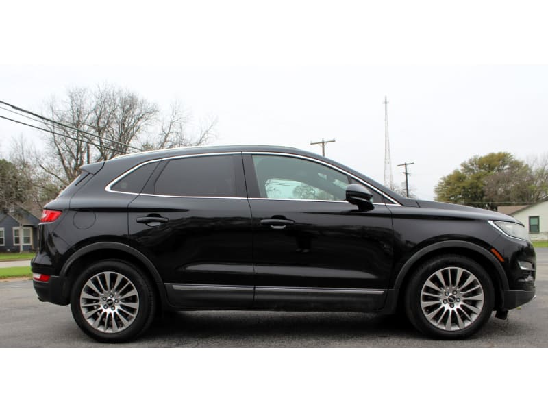 Lincoln MKC 2016 price $11,900