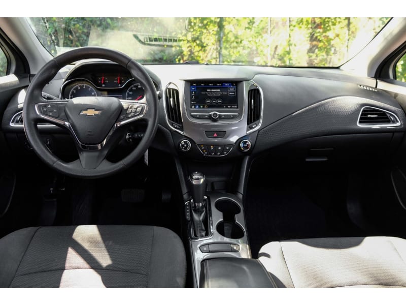 Chevrolet Cruze 2019 price $9,300