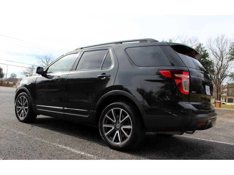 Ford Explorer 2015 price $11,700