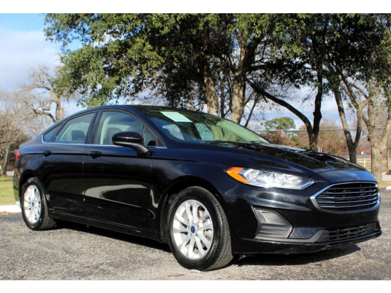 Ford Fusion 2020 price $15,700