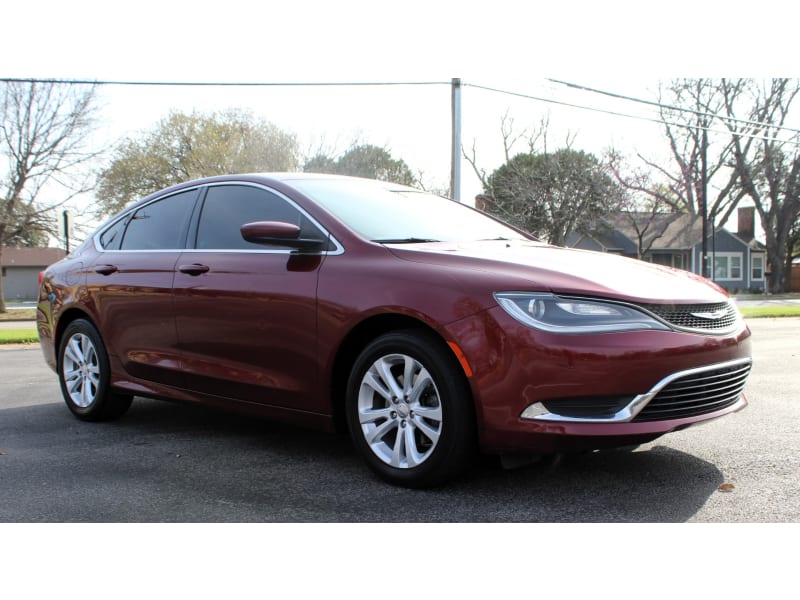 Chrysler 200 2015 price $9,500