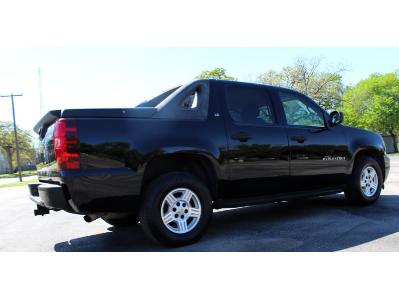 Chevrolet Avalanche 2007 price $9,900