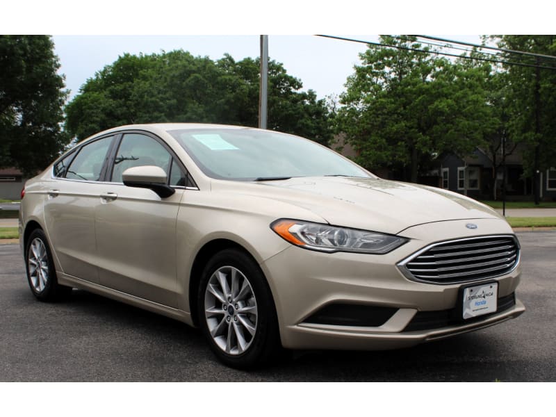 Ford Fusion 2017 price $10,900