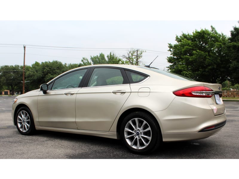 Ford Fusion 2017 price $10,900