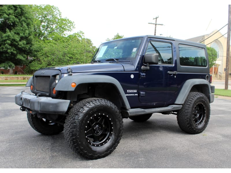 Jeep Wrangler 2013 price $15,700