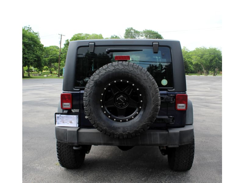 Jeep Wrangler 2013 price $15,700