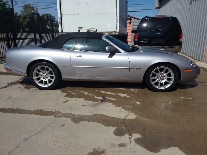 Jaguar XK8 2002 price $10,900