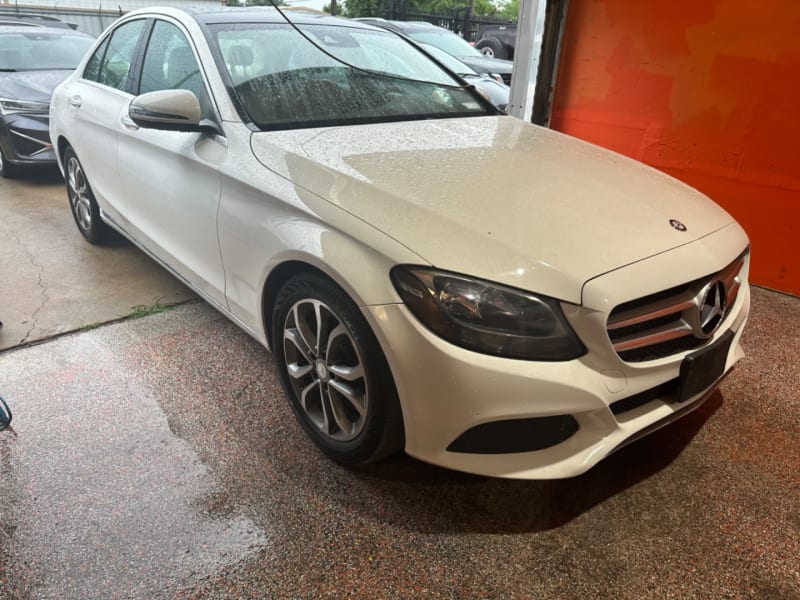 Mercedes-Benz C-Class 2017 price $14,900