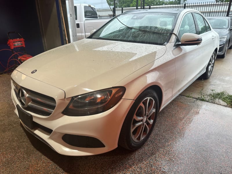 Mercedes-Benz C-Class 2017 price $14,900