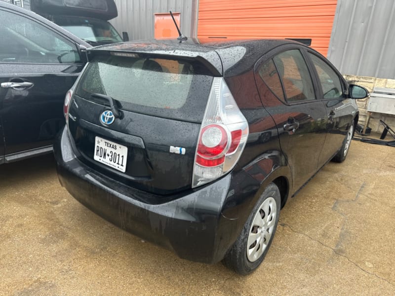 Toyota Prius c 2013 price $5,900