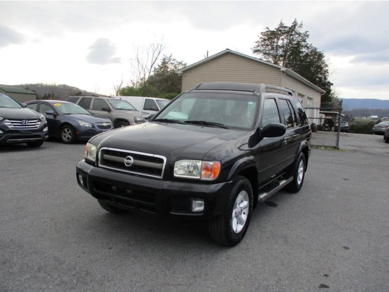 Nissan Pathfinder 2004 price $5,995