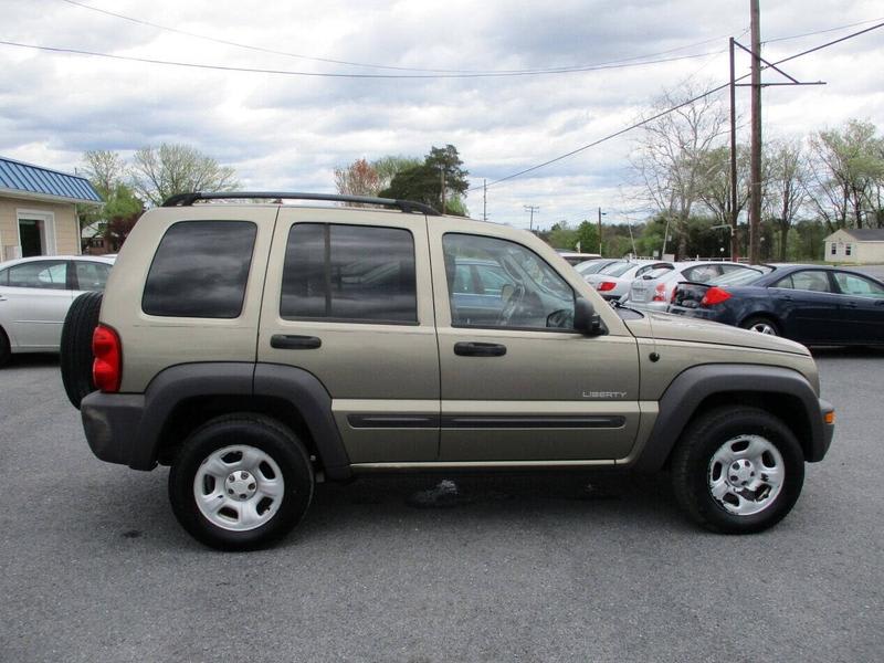 Jeep Liberty 2004 price $6,995