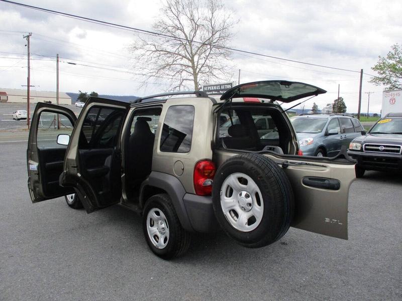 Jeep Liberty 2004 price $6,995