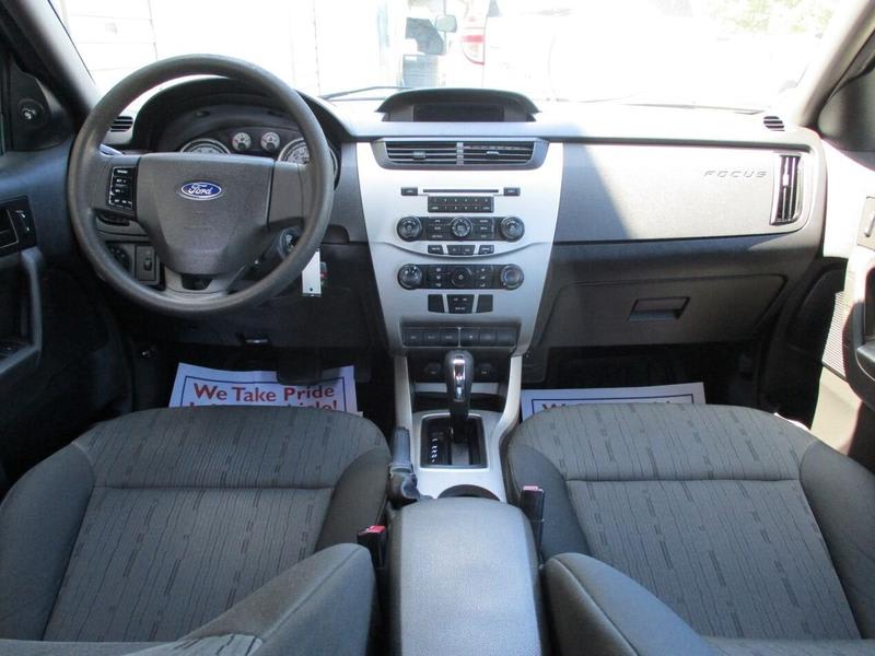 Ford Focus 2010 price $5,995