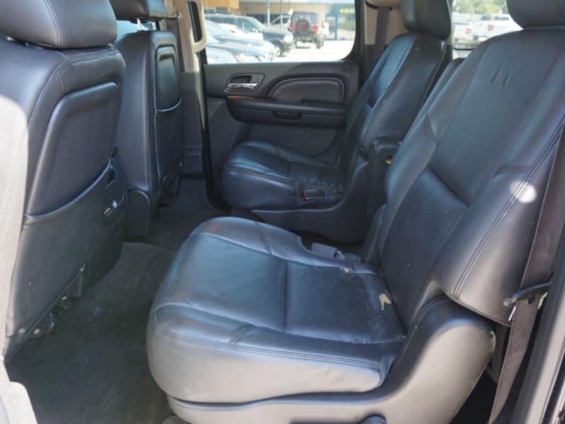 GMC Yukon XL 2012 price $12,500