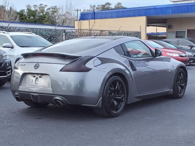 Nissan 370Z 2011 price $15,888